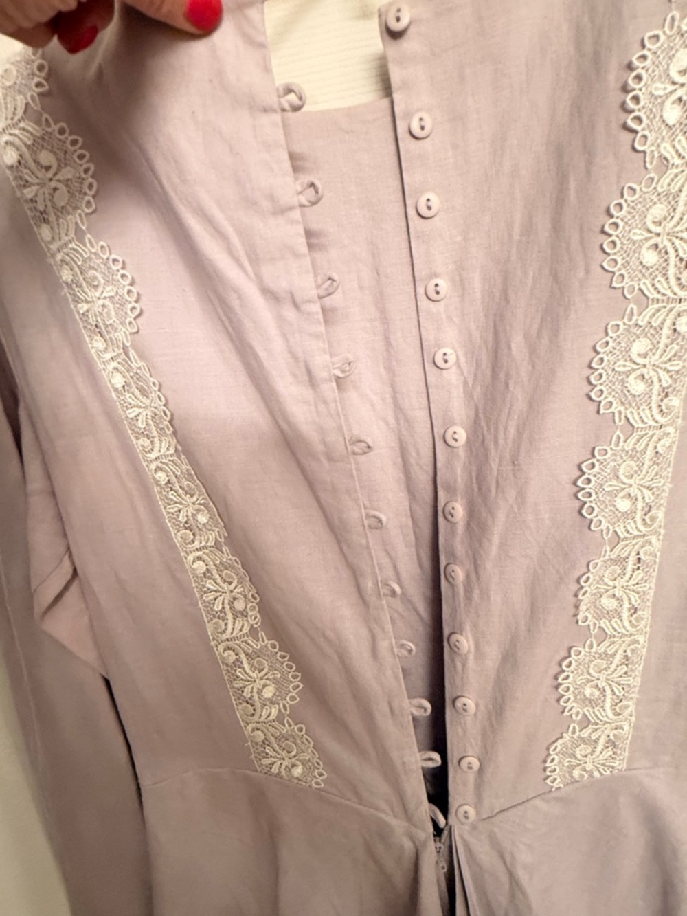 Vintage Victorian Lavender Dress with White Lace Trim - Picture 4 of 5